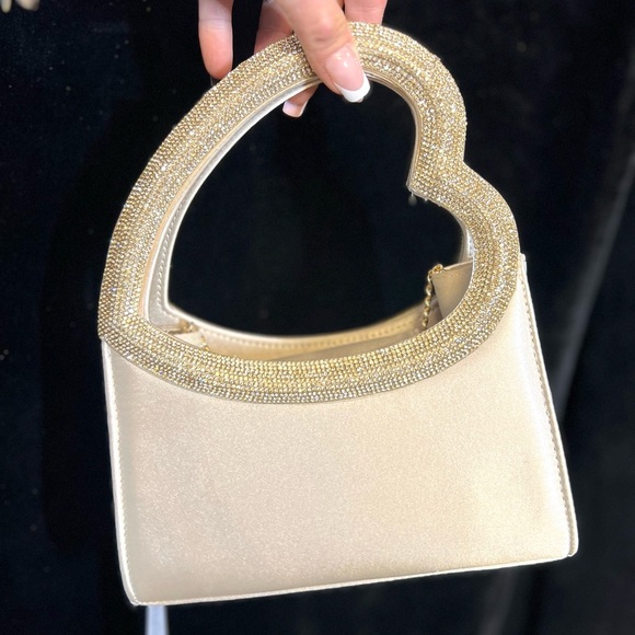 🌹NWT- ALessia Elegant Champagne Embellished Women's Bag with Heart shape handle🌹 - Picture 13 of 14